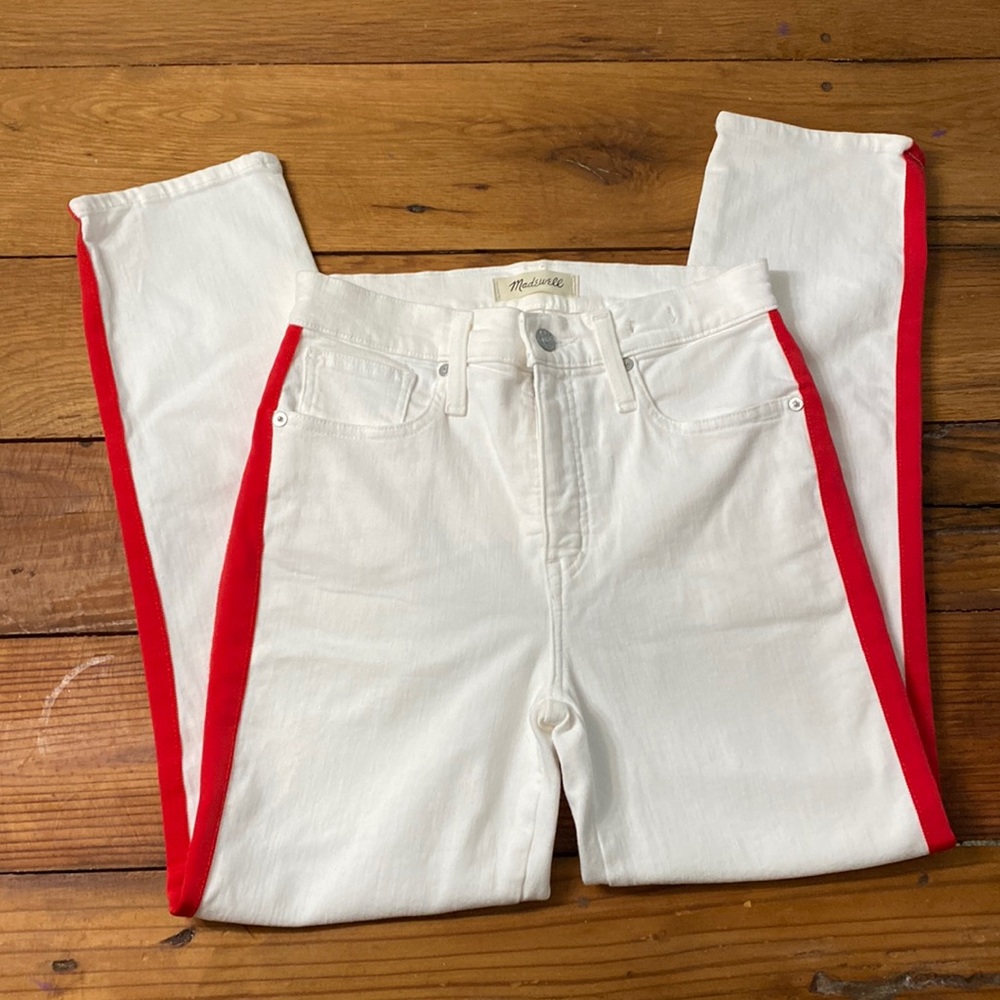 NWOT Madewell size 26 slim straight white jeans with red stripes on sides
